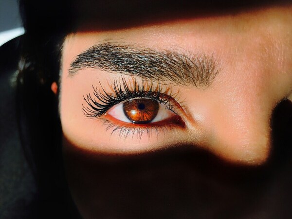 Obscurity of eyebrows influences recognition of human emotion and impacts older adolescents